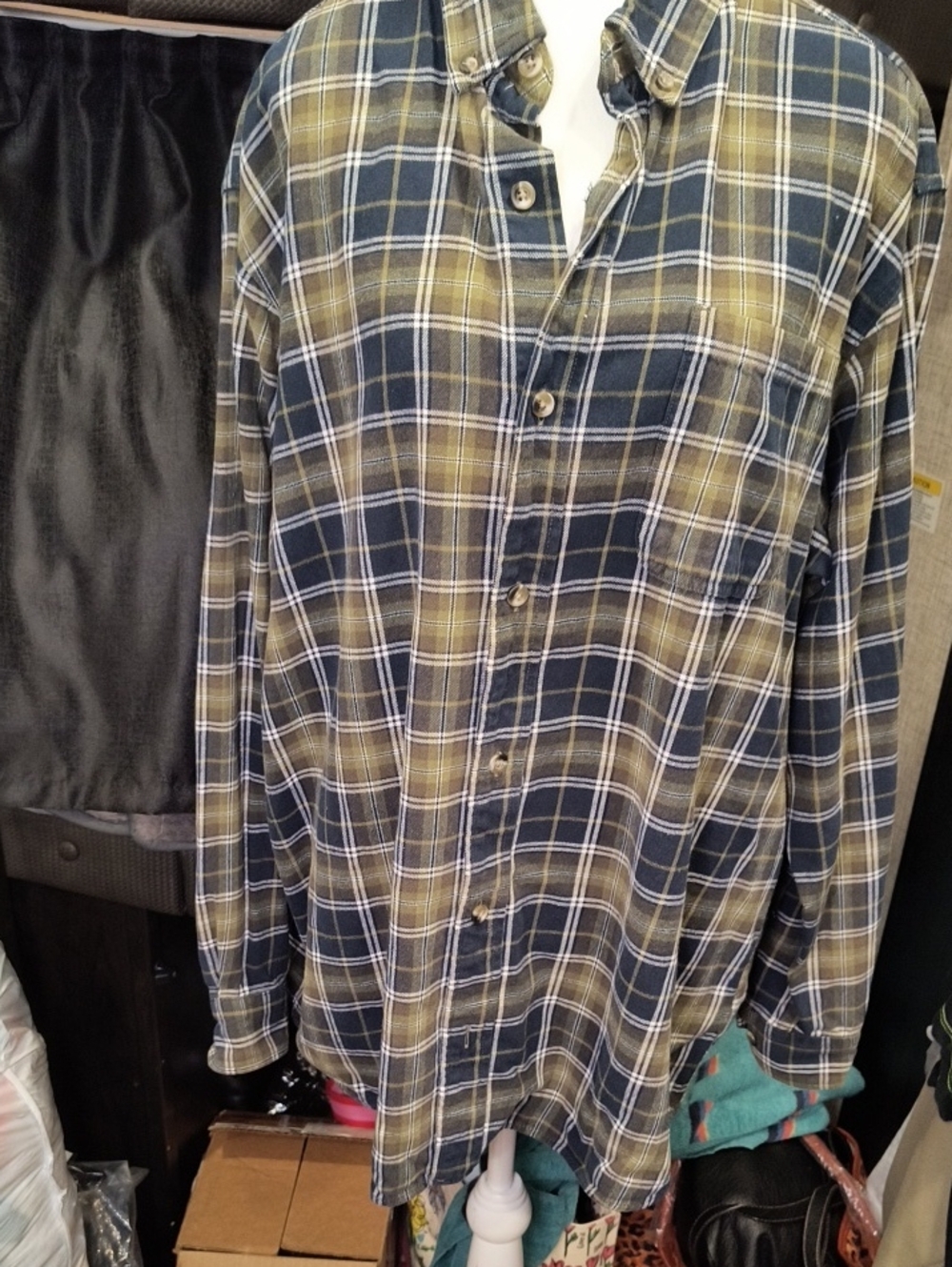 Red Head Brand Co Men's Long-Sleeve Olive and Navy Plaid Button-Up Shirt, XL